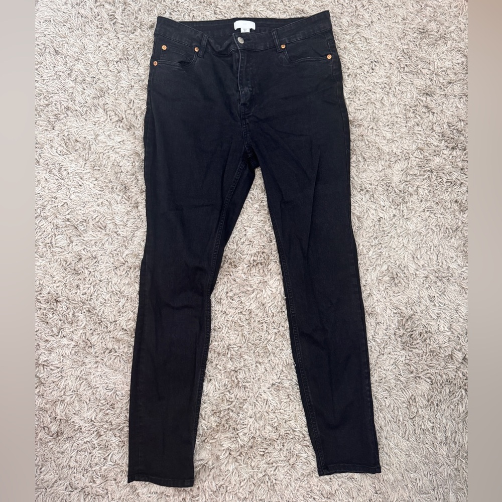 H&M skinny jeans- very stretchy!